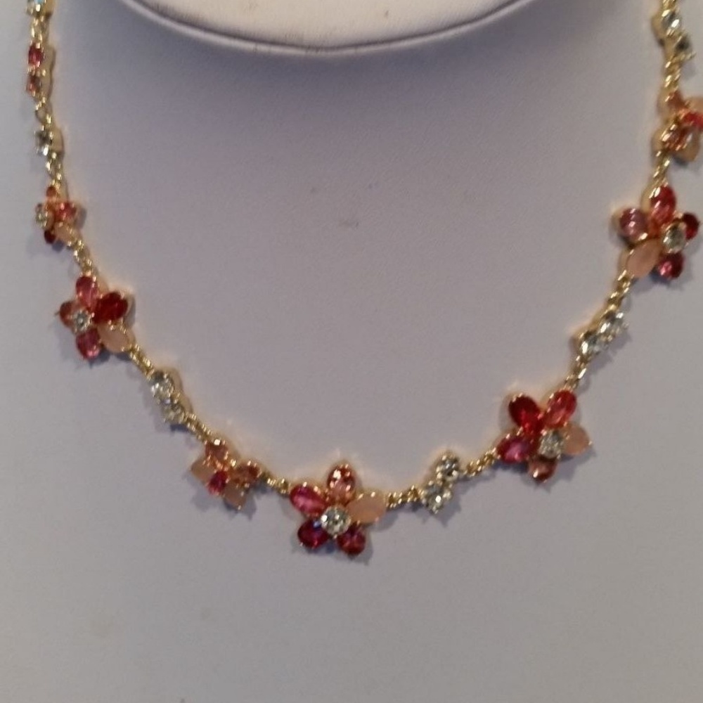 Carolee Pink Floral Statement Collar Necklace $150
